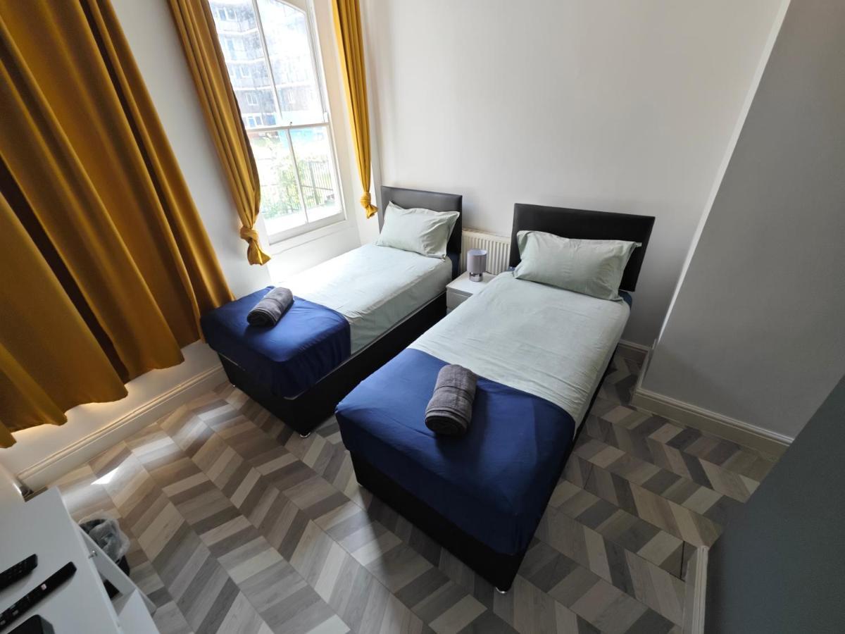 2 Bedroom 2 Bathroom Apartment In Old St - Shoreditch - Zone 1 Λονδίνο Εξωτερικό φωτογραφία