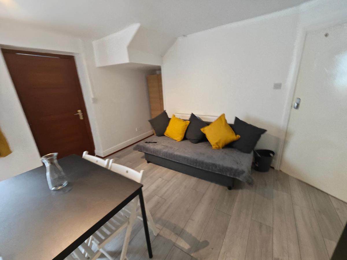 2 Bedroom 2 Bathroom Apartment In Old St - Shoreditch - Zone 1 Λονδίνο Εξωτερικό φωτογραφία
