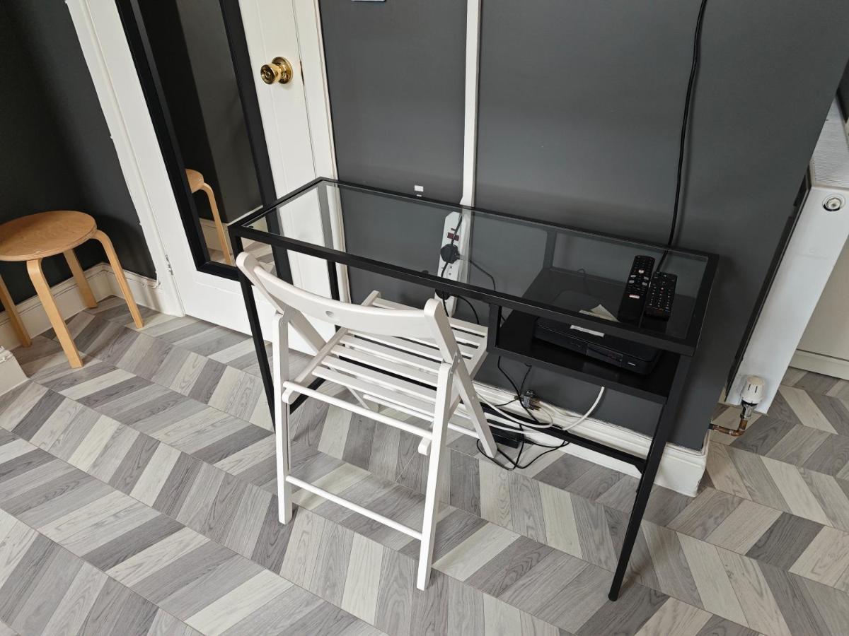 2 Bedroom 2 Bathroom Apartment In Old St - Shoreditch - Zone 1 Λονδίνο Εξωτερικό φωτογραφία