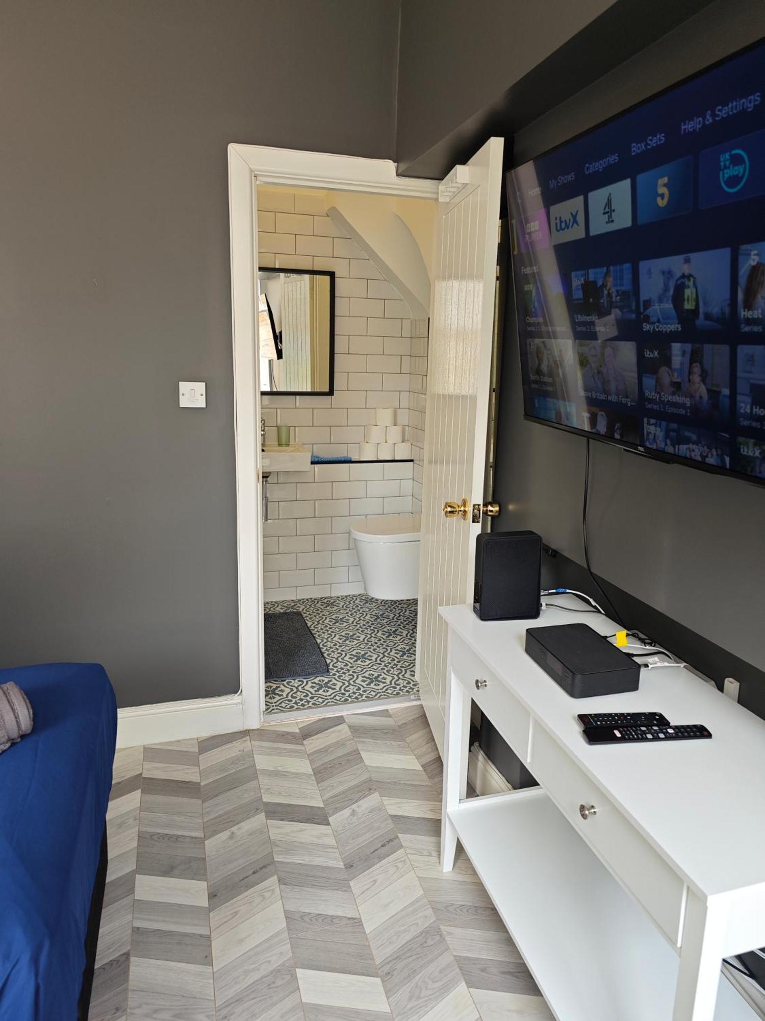 2 Bedroom 2 Bathroom Apartment In Old St - Shoreditch - Zone 1 Λονδίνο Εξωτερικό φωτογραφία